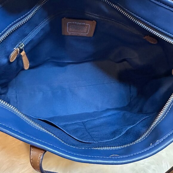 Coach Blue/Beige Floral Print Signature Coated Leather Canvas Tote - Picture 12 of 14